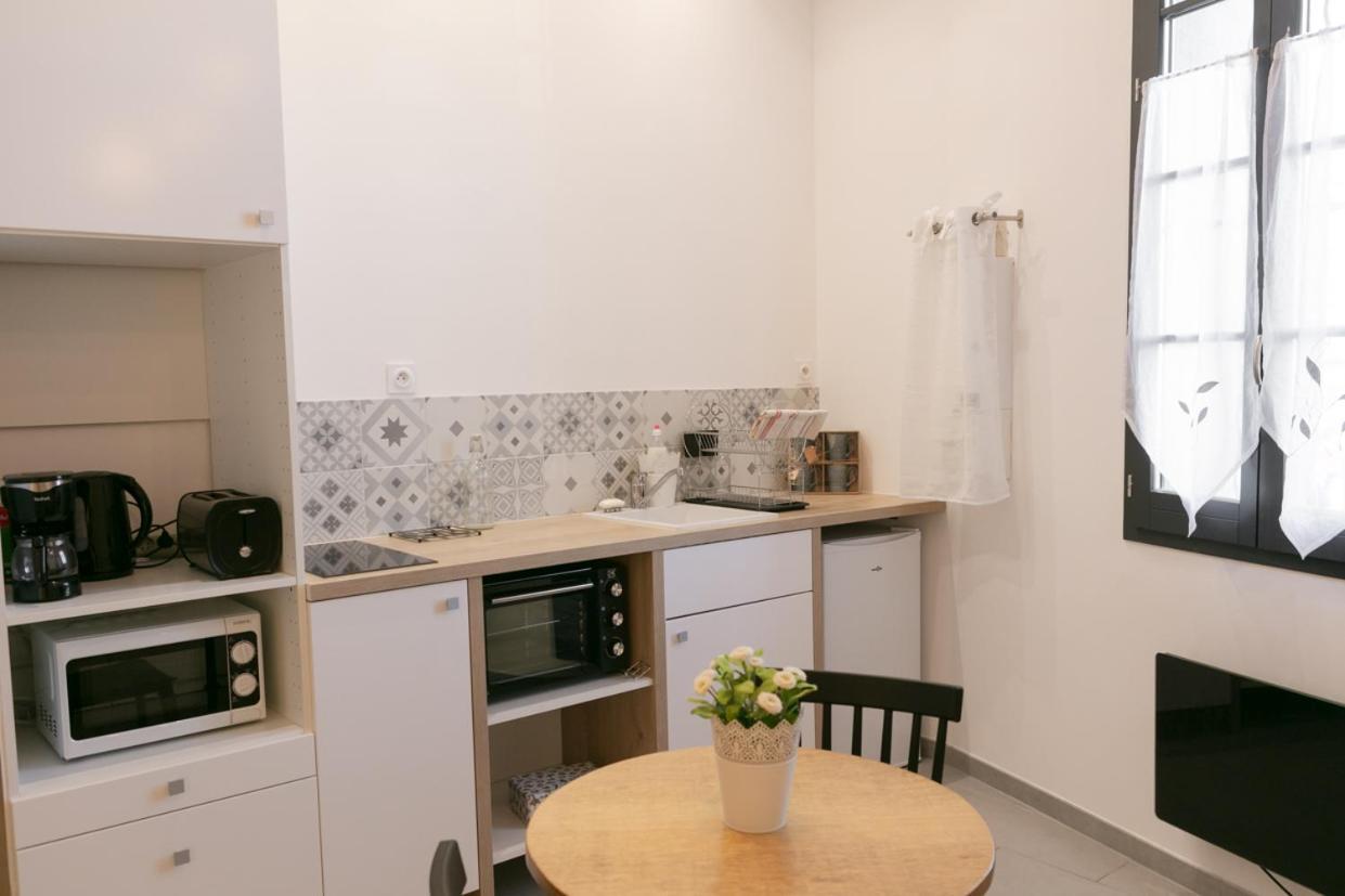 Studio Vaucluse Clovis LʼIsle-sur-la-Sorgue Exterior foto